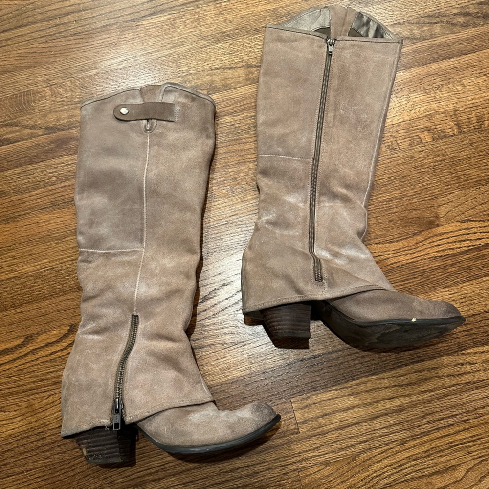 BOOTS FOR THE WINTER